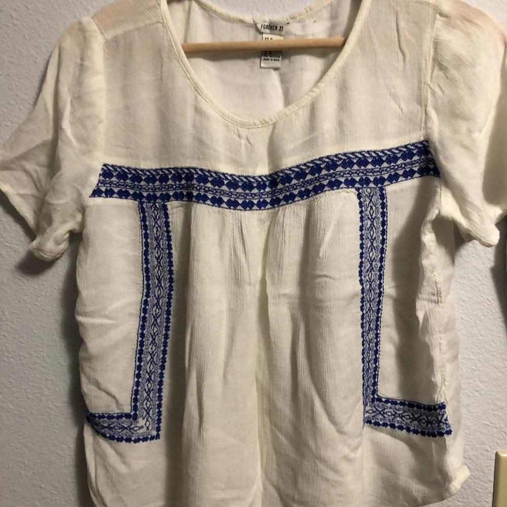 Forever 21 tribal blue and white top